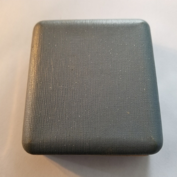 Relisted -Vintage Theda necklace in box onyx gold filled - Picture 12 of 12